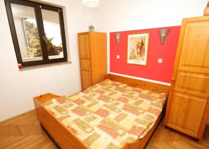 With A Parking Space - 7221 *